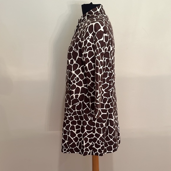 Lilly Pulitzer - Picture 4 of 16